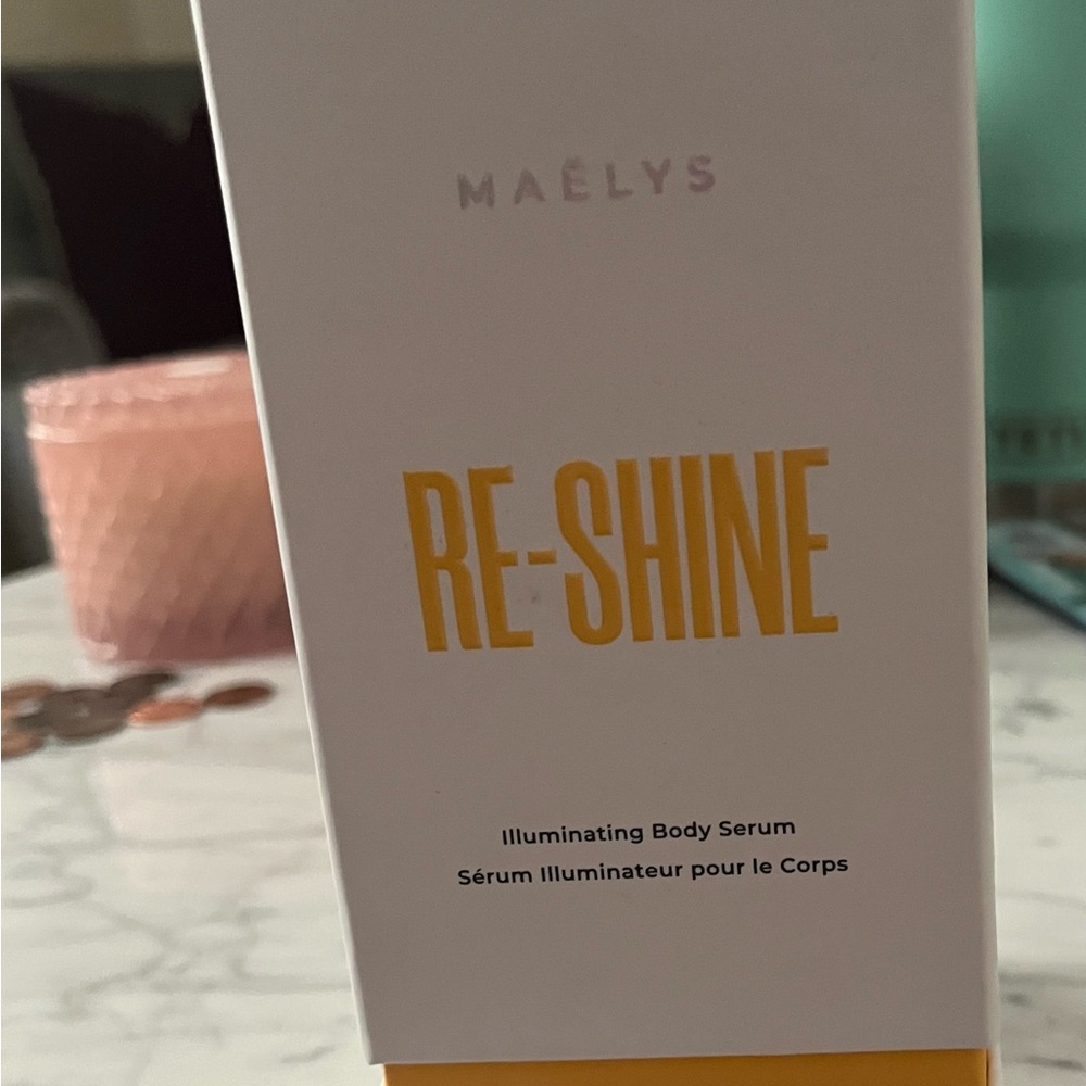 MAËLYS Re-Shine Illuminating Body Serum - White and Yellow